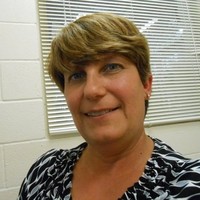 Bates Container Employee Linda Moczygemba's profile photo