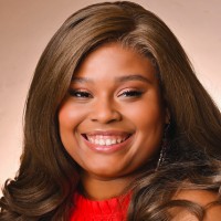 Lavish Blooms Columbia Employee Julia Evans's profile photo