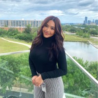 Oracle Employee Isabel Lara-Martinez's profile photo