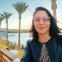 Lydia Ainsa Email