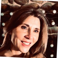 Caroline Barbet Email