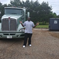 Team DriveAway Employee Larrion Dickerson's profile photo