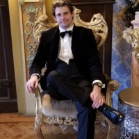 Tomas Hallsby Email & Phone Number