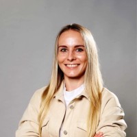 Kim van Schadewijk Email