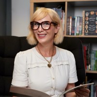 Literacy Tree Employee Lynn Sear's profile photo