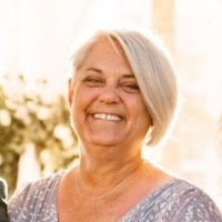 Lori Davis Email & Phone Number