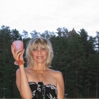 TRAVIS INTERIORS Employee Nancy Travis's profile photo