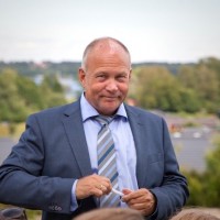 Frank Østergaard Email