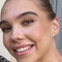 Ellie Youngman Email & Phone Number