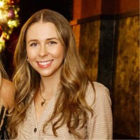 L'Oréal Employee Ali Close's profile photo