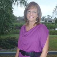Mariclare Hahn Email & Phone Number