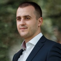 Oleg Kochukov Email