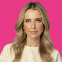 Huda Beauty Employee Juliana Hendershot's profile photo