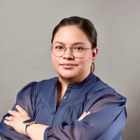 Fernanda León Email