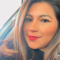 Adriane Prado Email