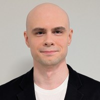 Max Nikolaev Email