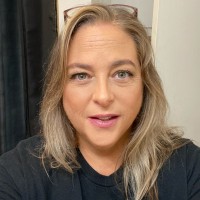 MASON WEST, LLC. Employee Jennifer Parker's profile photo