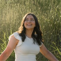 UCanTrade, Inc. Employee Alyssa Smith-Nuno's profile photo