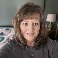 Pumps and Controls Employee Suzan Cowan's profile photo
