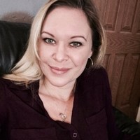 Realty ONE Group Employee Noel Larson's profile photo