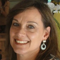 Solange Correa Email & Phone Number