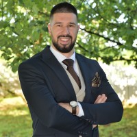Abstract Employee Mladen Đ.'s profile photo