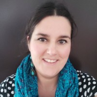 Julia Buls Email & Phone Number