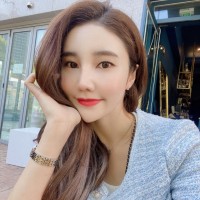 雅芳 Employee Jasmine Ferrer's profile photo