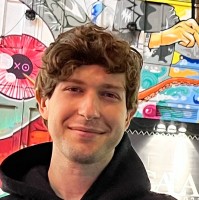 Max Esayev Email & Phone Number