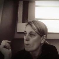 Tracey Collis Email