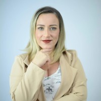 Valid Employee Michele Ribeiro's profile photo