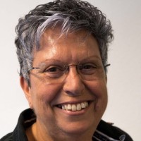 Claire van der Velden Email