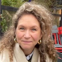 Suzanne Bos-Leenders Email