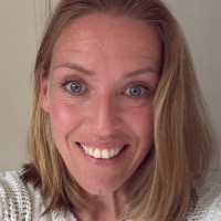 Holly Richards Email & Phone Number