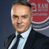 Krzysztof Kałucki Email