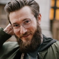 Jesse Holcomb Email & Phone Number