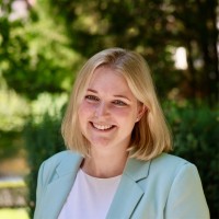 Tanja Osthushenrich Email