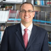 Universidad San Ignacio de Loyola Employee Rafael del Río Labarthe's profile photo