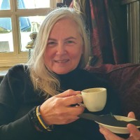 Elaine Tracey Email
