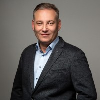 Timo Hummel Email