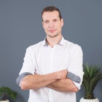 Rohan van Vuuren Email