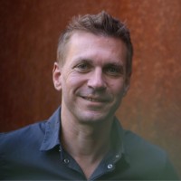 Andreas Senn Email