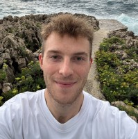 Marcin Szczerek Email
