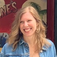 NYC Guitar School Employee Jen Elliott's profile photo