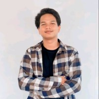 Planet Surf Employee Rosikin .'s profile photo