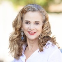 Idea Nuova, Inc. Employee Arian Teague's profile photo
