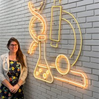 Theiagen Genomics Employee Julie Haendiges's profile photo