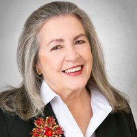 RE/MAX of Marble Falls Employee Linda Moreau's profile photo