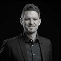 Simon Larsen Email & Phone Number