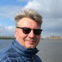 Henning Hoff Email